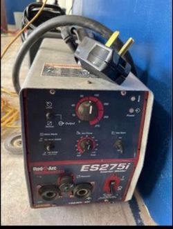 Lincoln ES275i Welding Machine