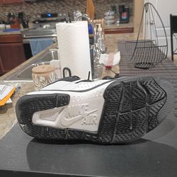 Jordan retro tennis shoes