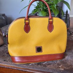 Dooney & Bourke 