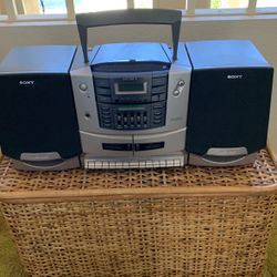 Sony Boombox Model Cfd-zw770