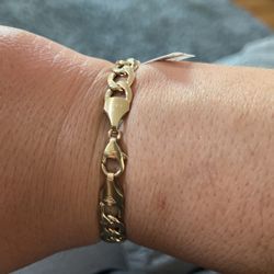 14 K Gold Bracelet 