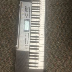 Keyboard  Casio LK-265 Used