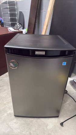Danby Mini Fridge – $50 ( Today Only )
