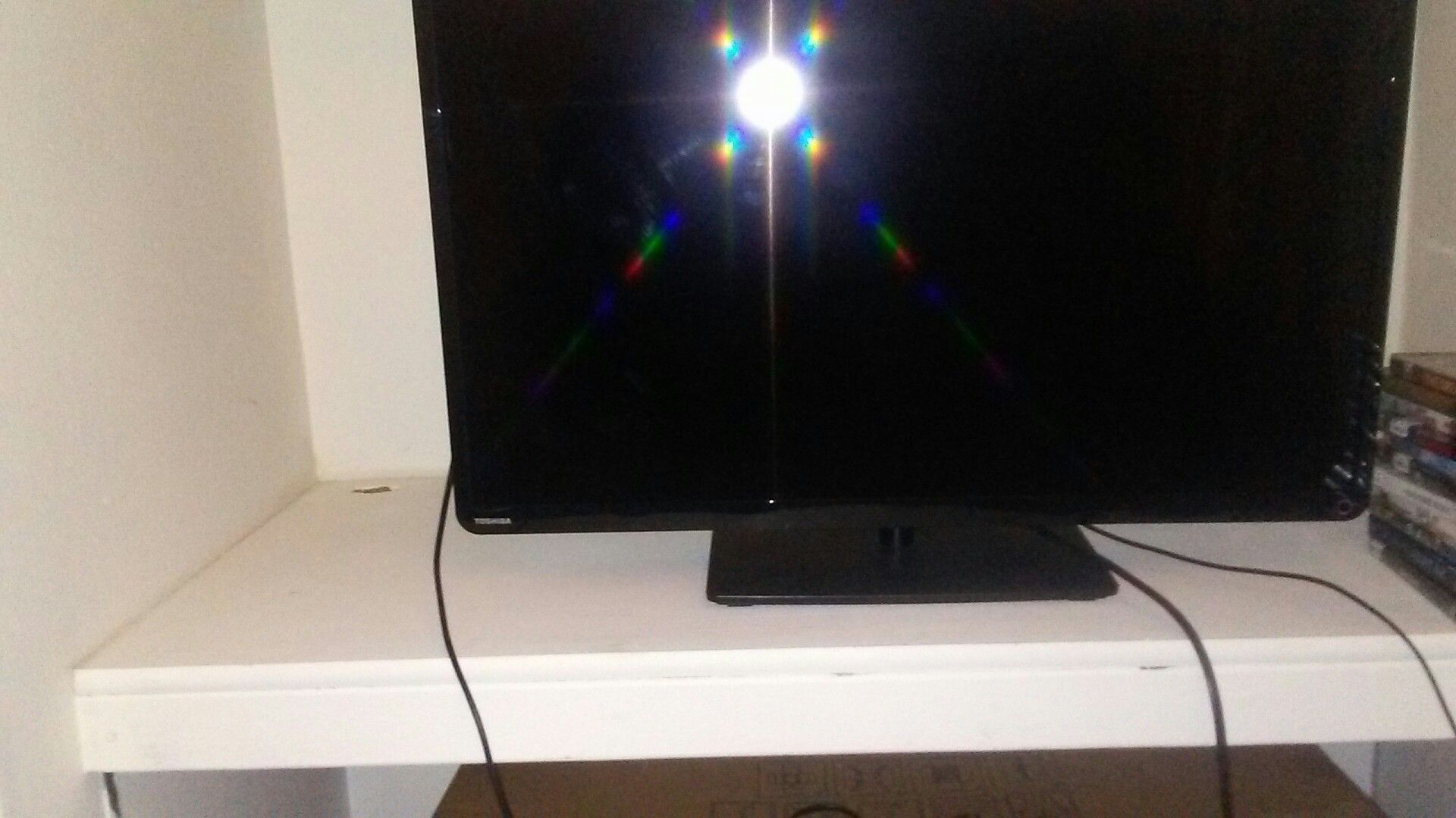 32" Toshiba tv not smart