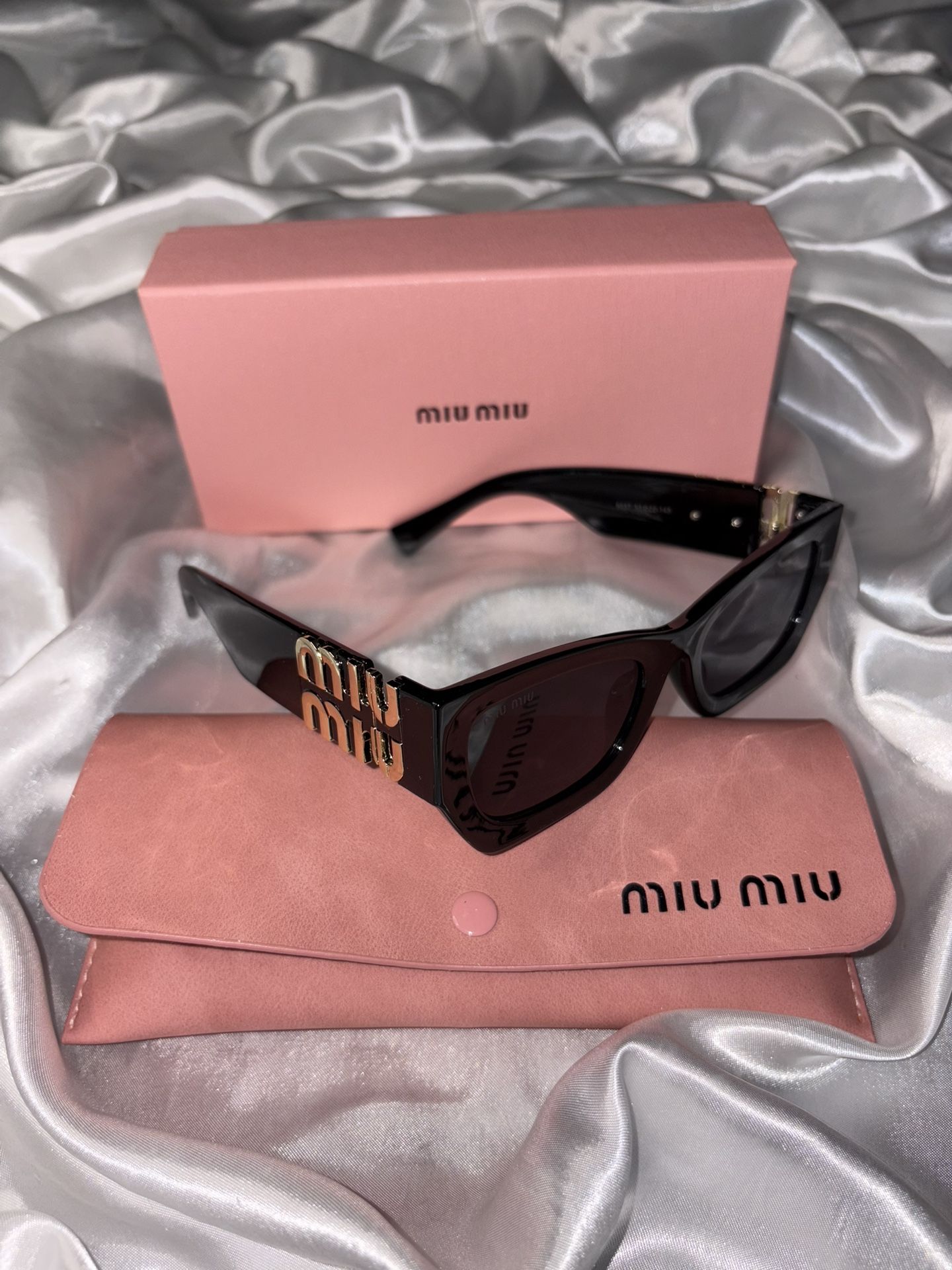 Sunglasses ✨
