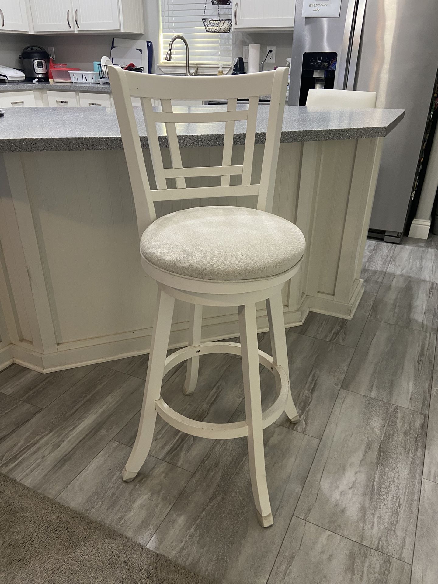 4 Swivel Upholstered Counter Stools w/Solid Wood Frame