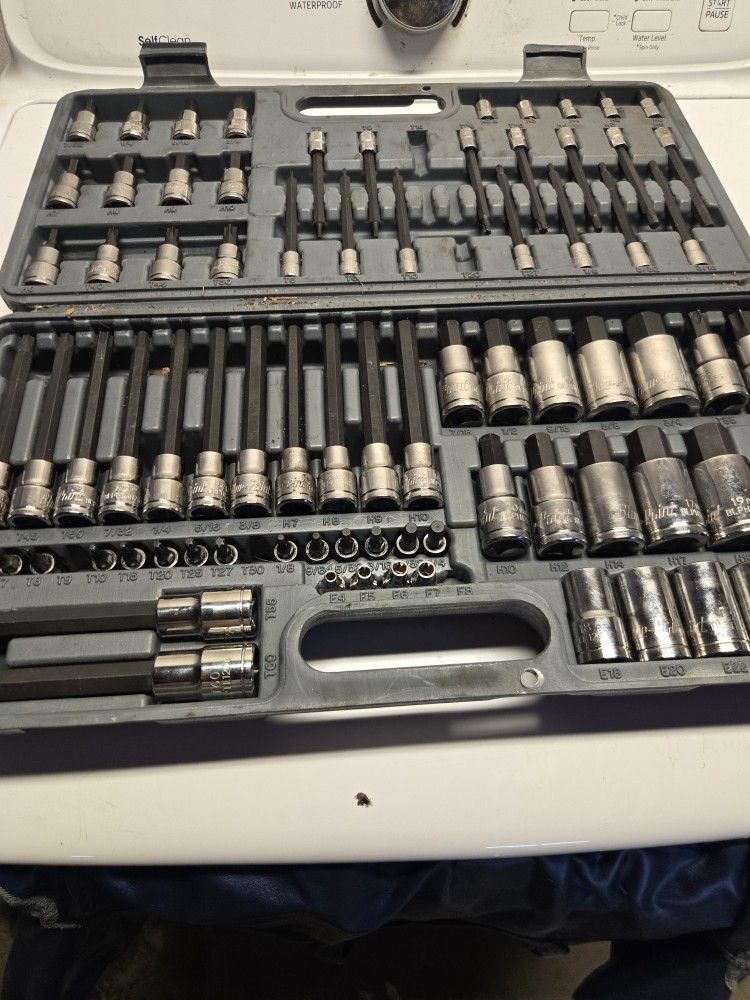 Blue Point 87 PC Torx And Hex Bit Socket Set