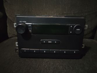 OEM Ford F-150 factory AM/FM Radio Stereo Receiver 04-06