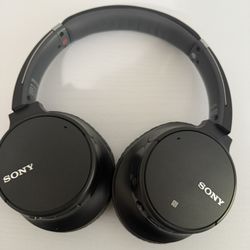 SONY WH-CH700N Wireless Noise Canceling Over-the-Ear Headphones - Case Included
