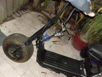 Electric scooter