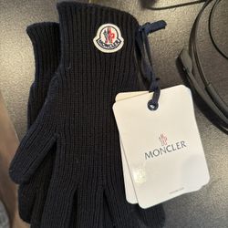 Unisex Black moncler gloves 