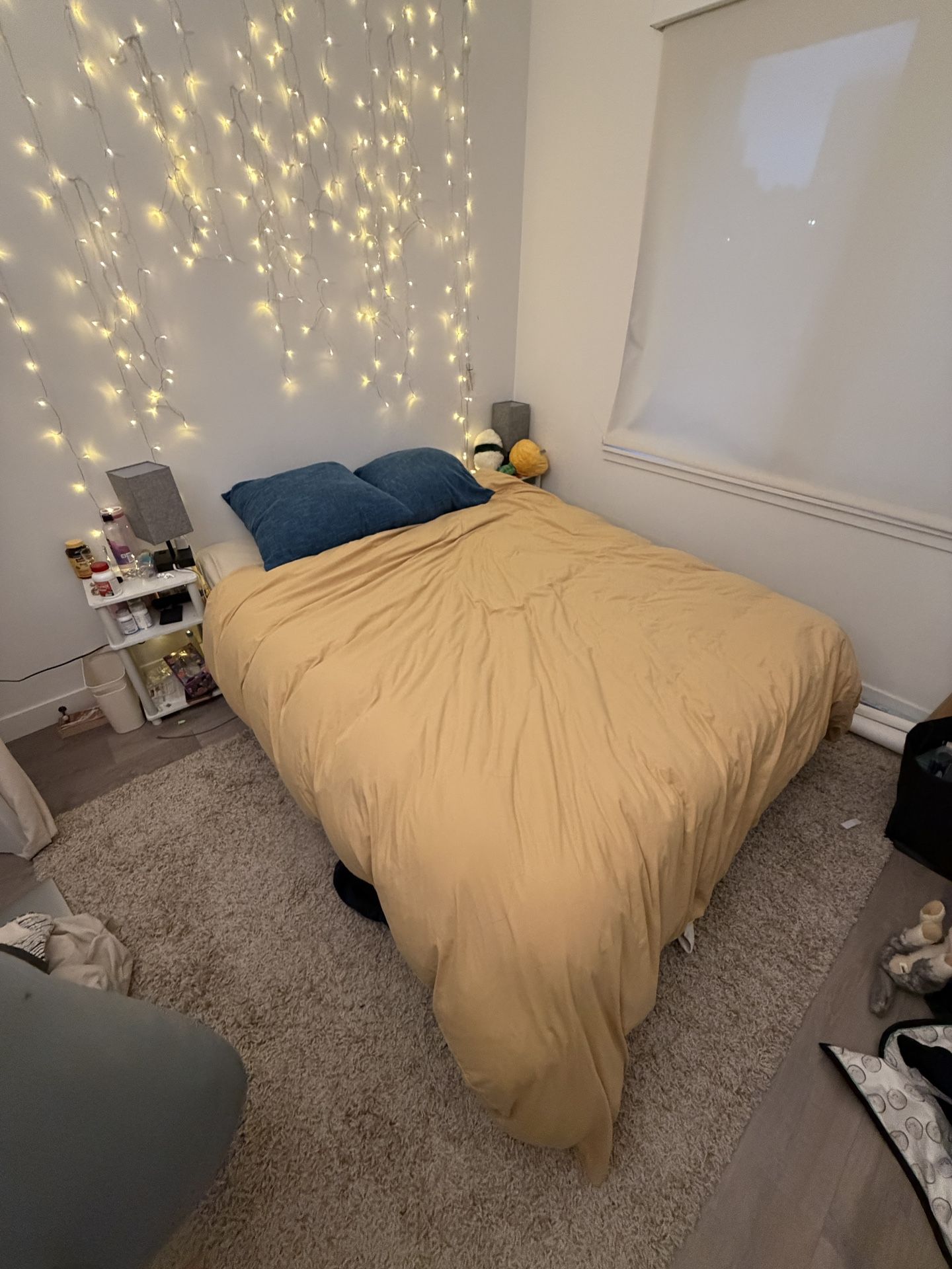 Free Queen Bed Frame + Mattress – Excellent Condition – Pickup by 10/28 (Hell’s Kitchen)