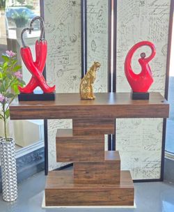 CONSOLE TABLE BROWN 40”