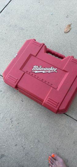 Milwaukee Heavy-Duty Hammer Drill