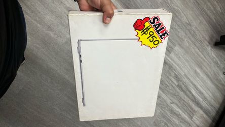MacBook Air M3 8ram 256gb