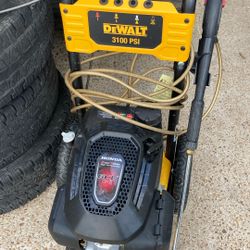 Makina De Precion De Agua Dewalt 3100psi