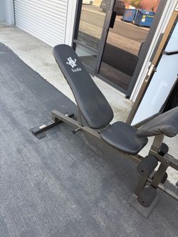 Vesta adjustable bench press