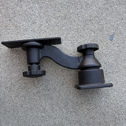 Ram swivel mount for fish finders with durasafe locks new open box