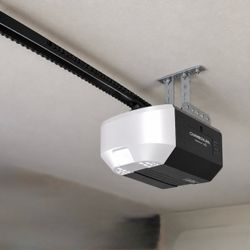 Chamberlain 1/2 hp Chain drive Garage Door Opener with Backup Battery and Myq