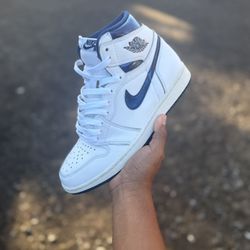 Jordan 1 Metallic Navy