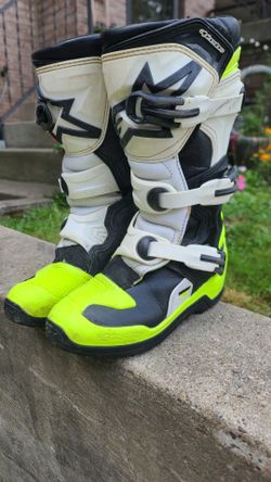 Alpinestars Tech 3s youth size 3 motocross boots