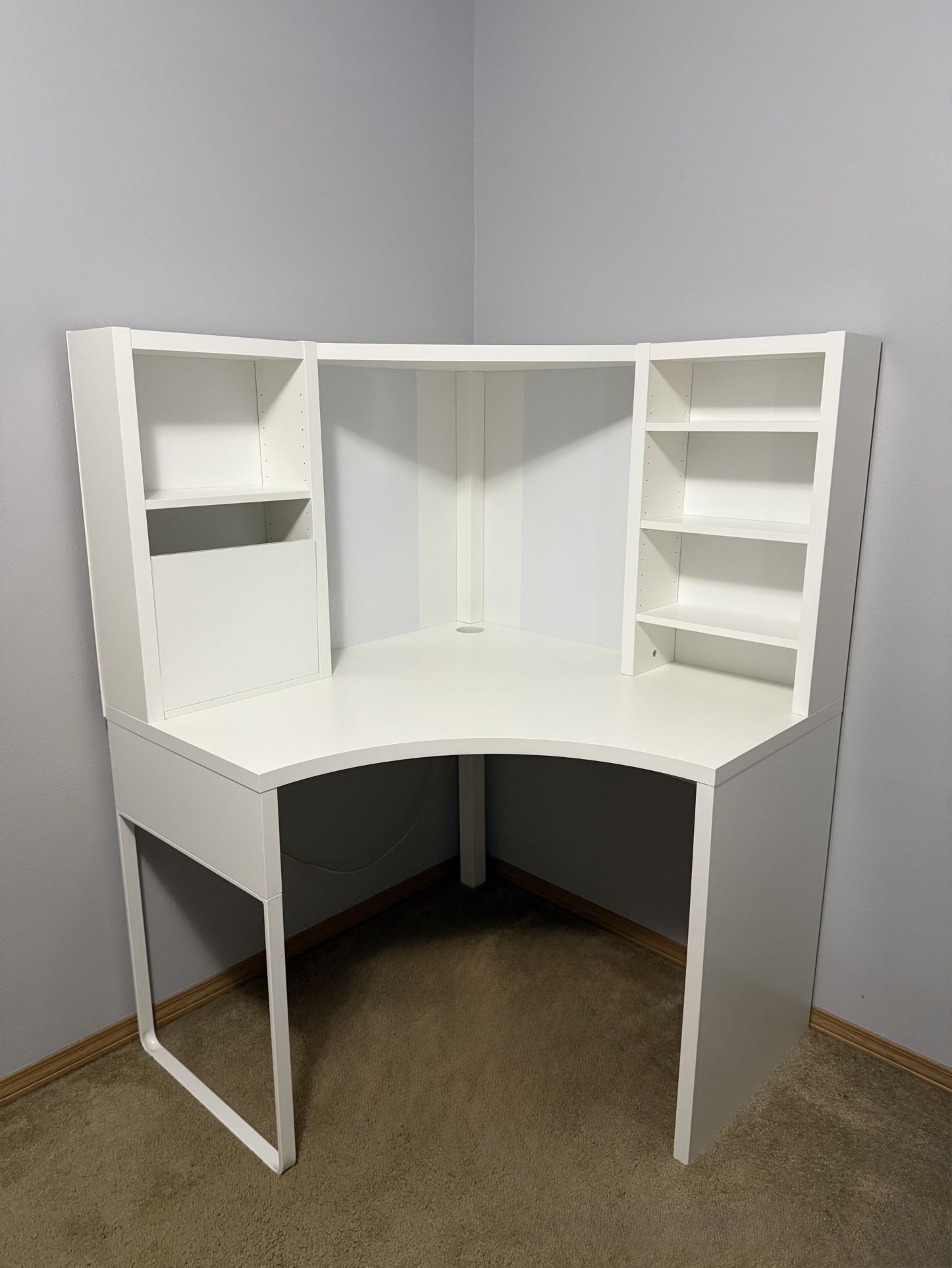 IKEA MICKE Corner Desk