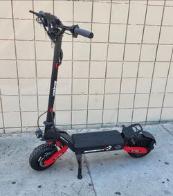 Gt06 23ah Electric Scooter 35mph