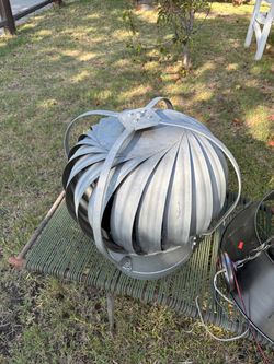 Whirlybird turbine style roof vent