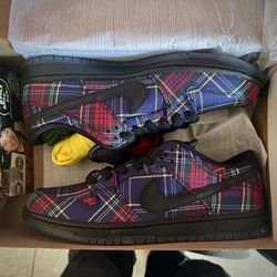 Nike Dunk SB Low Nardwuar 