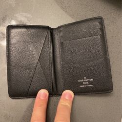 Beat up Louis Vuitton Wallet Cardholder