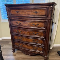 5-Drawer Dresser