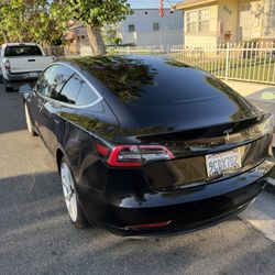 Tesla Model 3 Black 