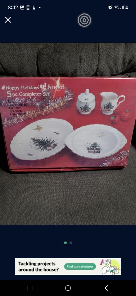 Happy Holidays Nikko 5 Pieces Completer Set