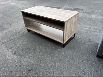 Medium Coffee table