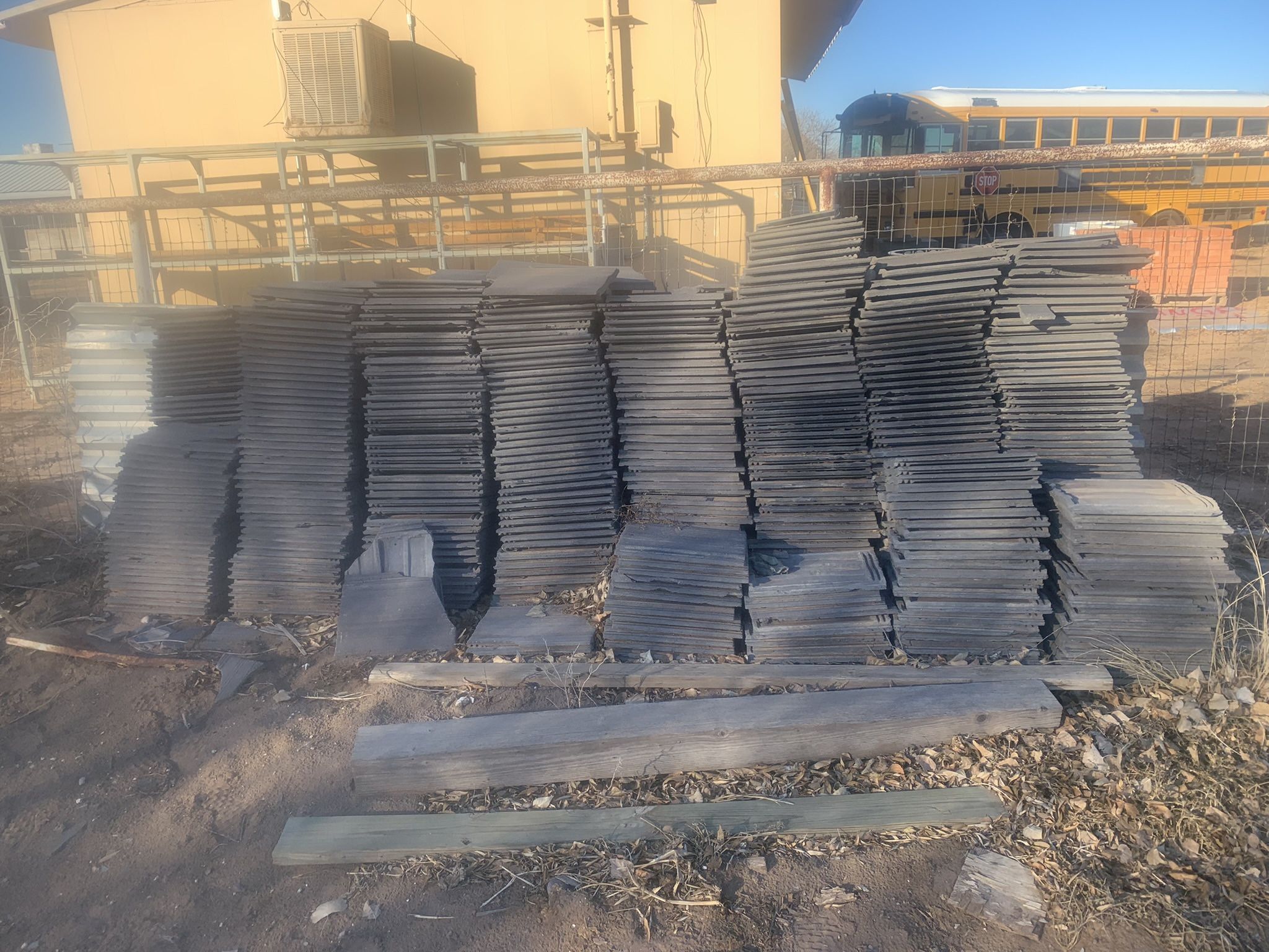 700 (give or take) Monier roof tiles