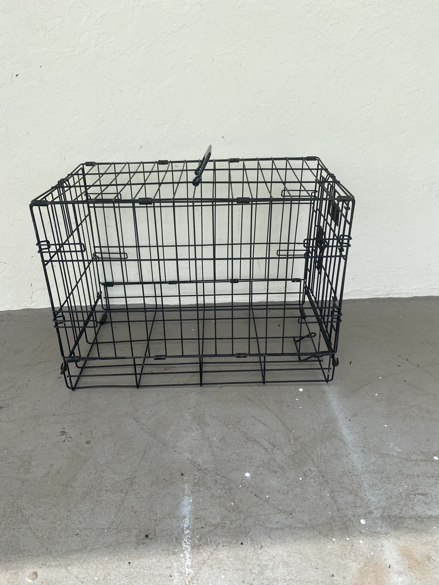 Dog Cage L 22” X W13” X H16”