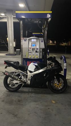 Suzuki GSXR 750