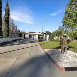Beautiful,Spacious Family Home To Let!!!!