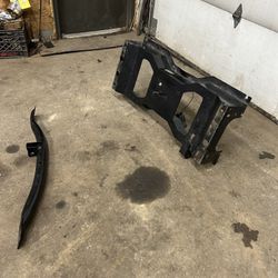 Crossmember For a01 to 2010 Chevy / GMC 2500HD