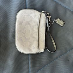 Wristlet 