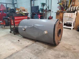 100 Gallon Water Tank