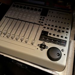 Mackie MCU Pro Master Control center 