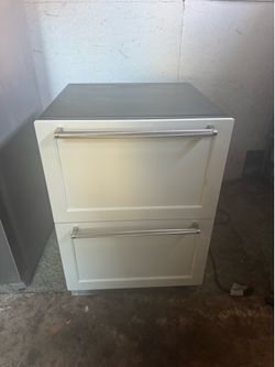 Thermador Undercounter Beverage unit