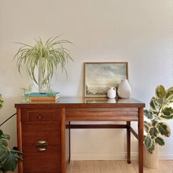 1960s Mid-century Modern Walnut Wood Desk 