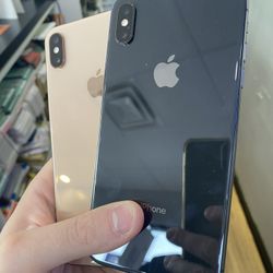 Unlocked iPhone XS Max 64GB - All Colors