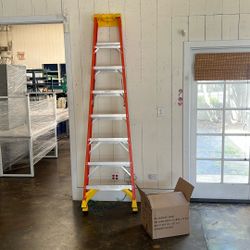 Werner Fiberglass Step Ladder 8ft