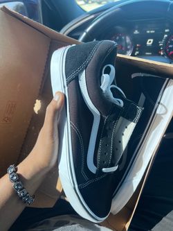 Brand New Vans Sk8-Hi Black/White – Never Worn