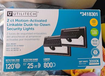 Utilitech 2-Pack Solar Motion Security Lights - New in Box