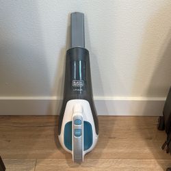 BLACK+DECKER Lithium Cordless Handheld Vacuum