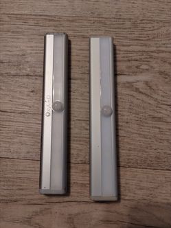 2 Battery Operated Motion Senso LED Lights